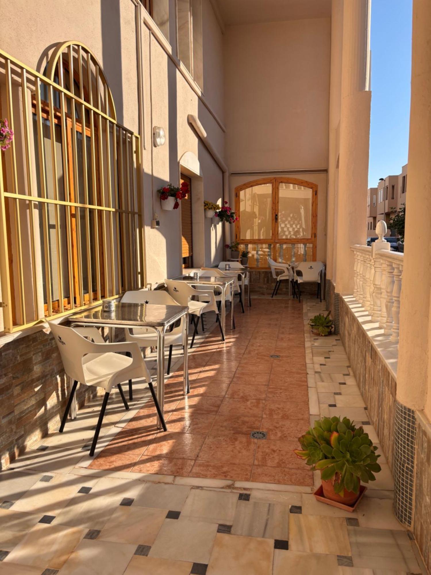 Hostal Las Dunas Cabo De Gata ภายนอก รูปภาพ