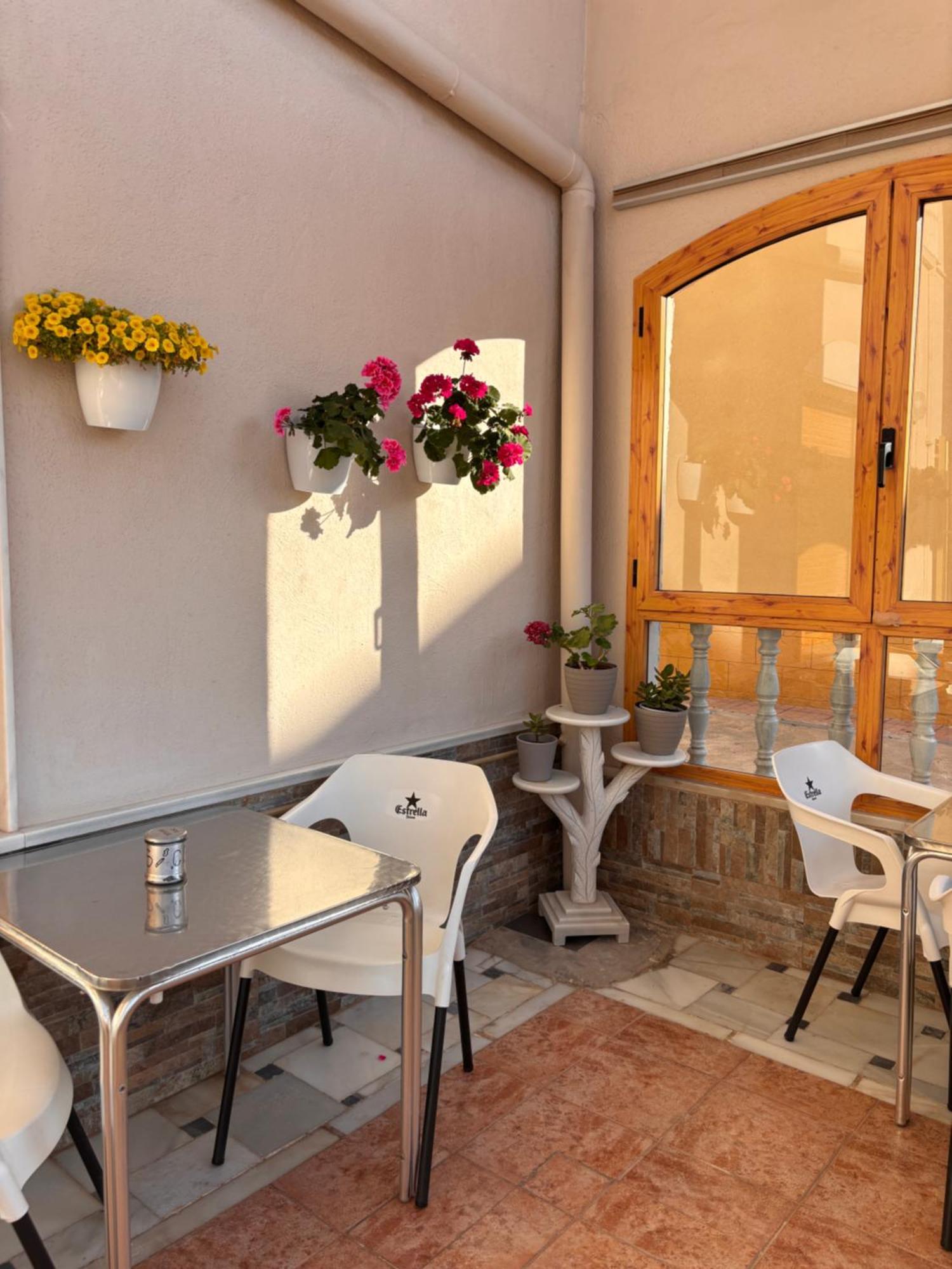 Hostal Las Dunas Cabo De Gata ภายนอก รูปภาพ