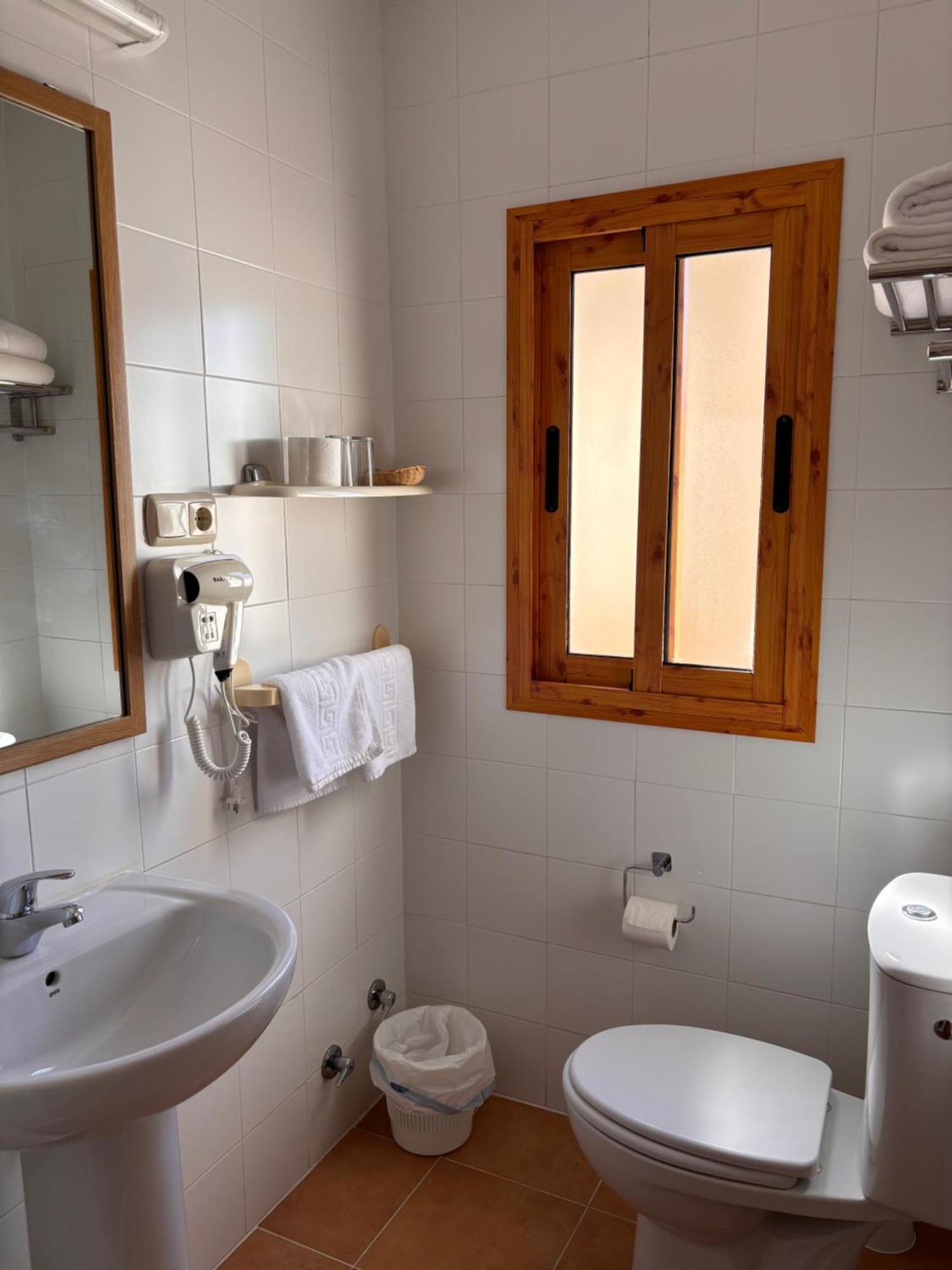 Hostal Las Dunas Cabo De Gata ภายนอก รูปภาพ