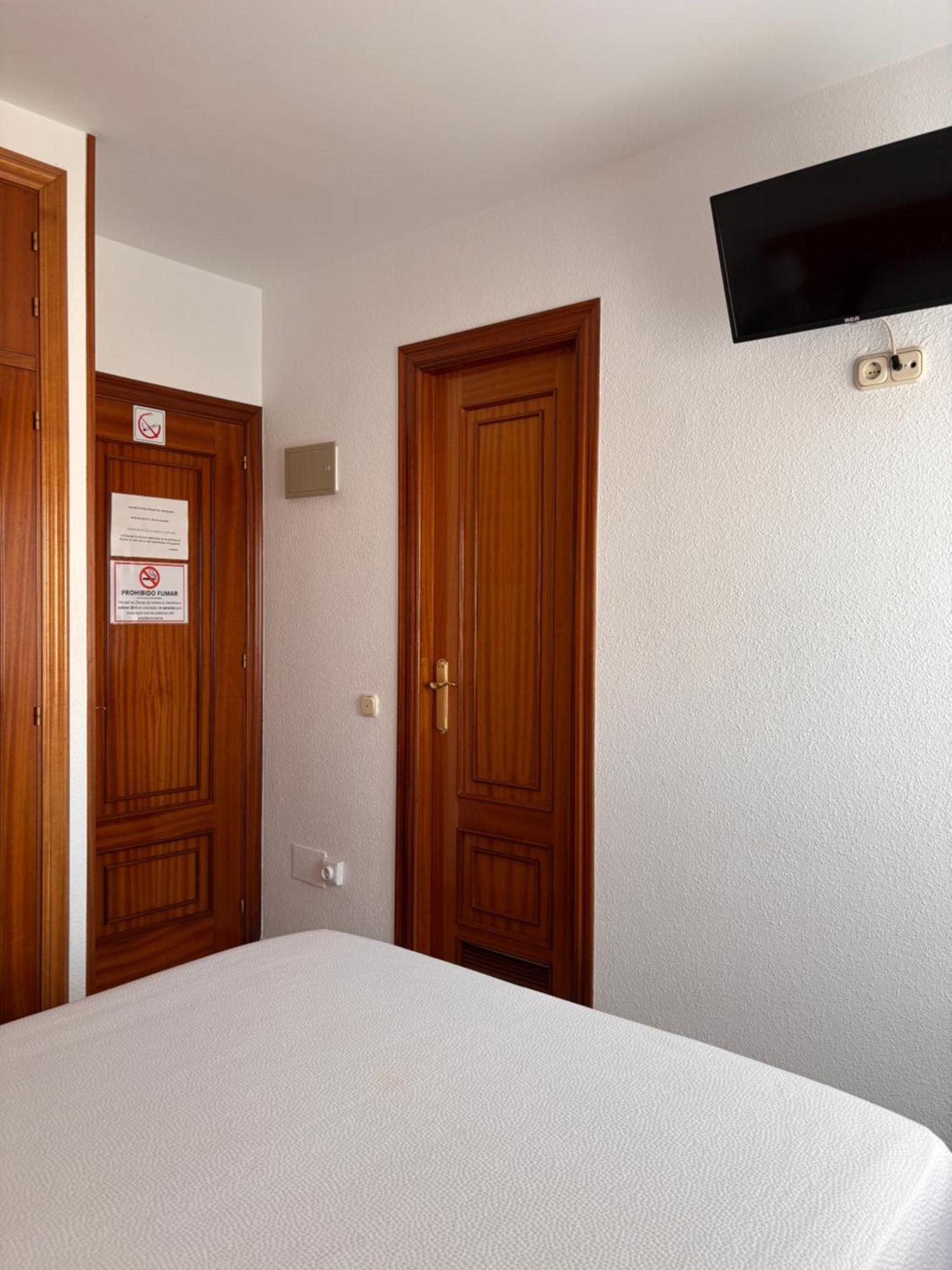 Hostal Las Dunas Cabo De Gata ภายนอก รูปภาพ