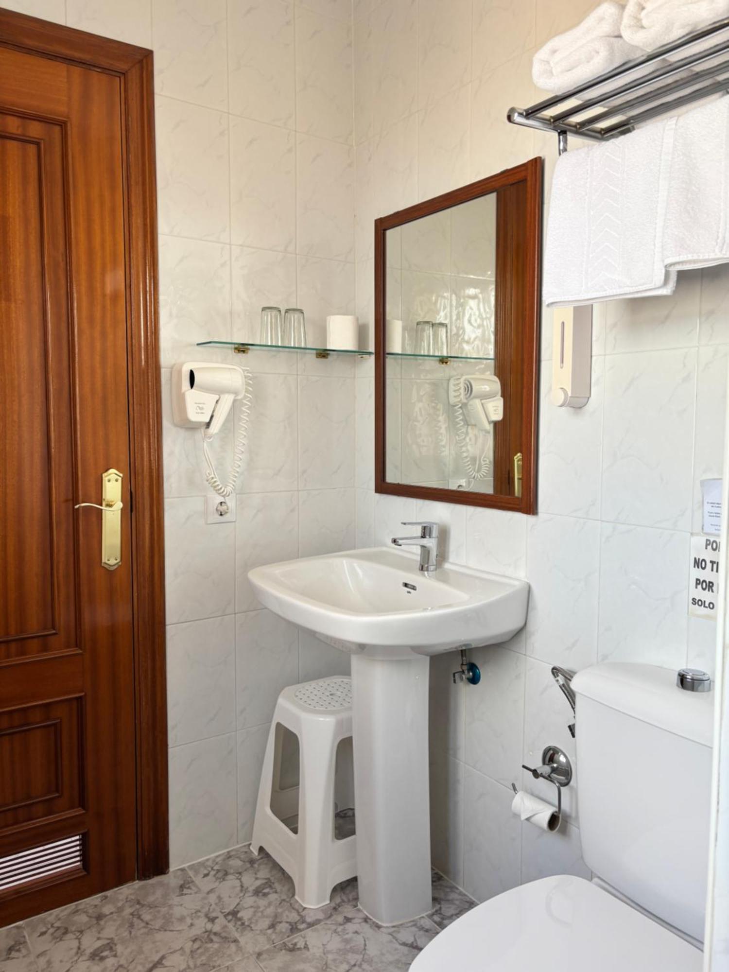 Hostal Las Dunas Cabo De Gata ภายนอก รูปภาพ